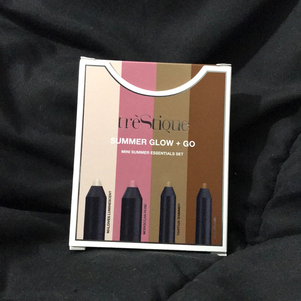 Make up- treStique summer glow + go